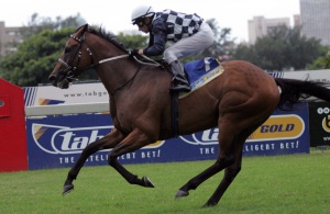 First! Alec Forbes guides Fourth Estate to an easy victory in the Fever Tree Handicap