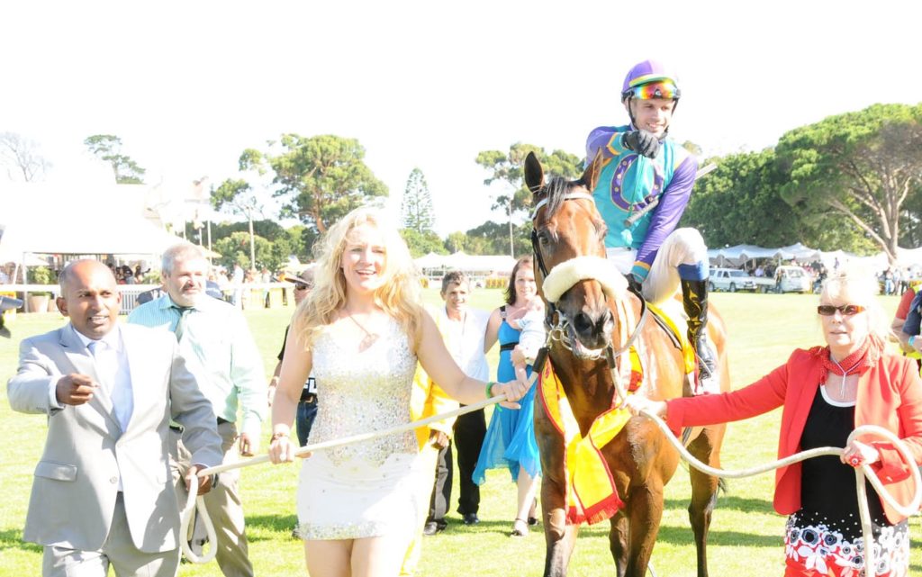 Bird Talk! Yogas Govender, Tina Plattner and Sabine Plattner lead the Met winner in