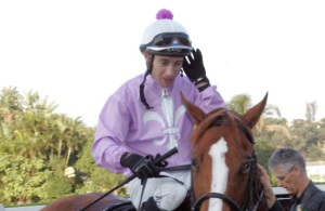 The Pilot! Stuart Randoplh rode a cracker on Gitiano