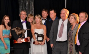 Horse Of The Year: Barbara Badenhorst (Asst Trainer) Jan & Kate Peskens (Owners), Yvette Bremner (Trainer), Hedley McGrath, Steven Kane, Eddie & Ria Rudman (Owners) Carl Hewitson (Coastal Photos)