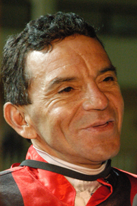 Genius. Jockey Guillermo Figueroa rode Hilti that first year