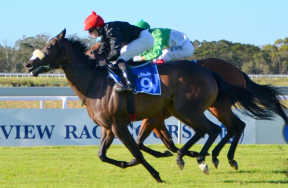 Rosier wins East Cape Fillies Nursery