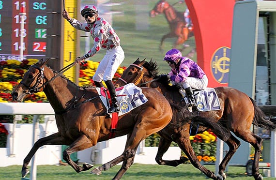 Super Lifeline wins the Gr3 Hong Kong Macau Trophy