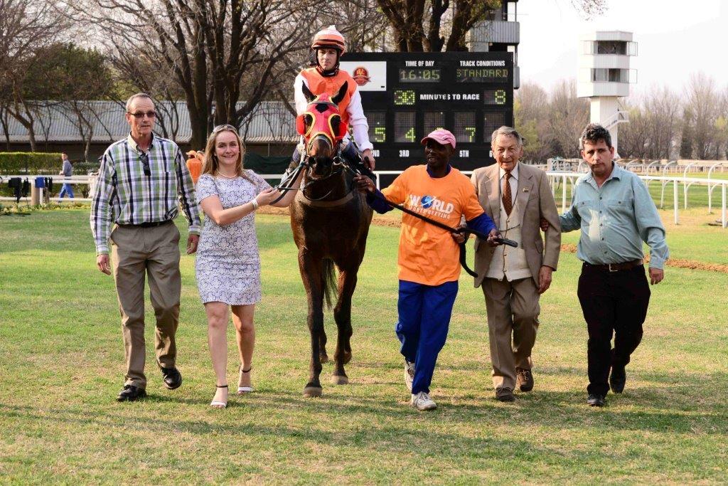 The Miskins lead in Roman Carnival after his 2015 August Stakes win (pic JC Photographics)