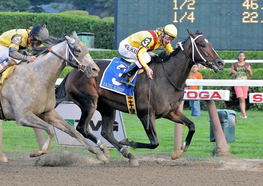 Rachel Alexandra wins the 2009 Woodward Stakes