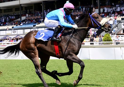 Cloth Of Cloud and S'manga Khumalo storm clear (Pic - JC Photos)