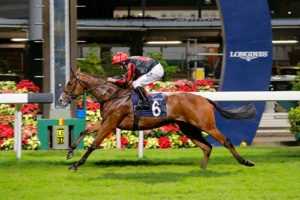 Ryan Moore wins the second leg of the challenge on Giant Turtle (photo: HKJC)