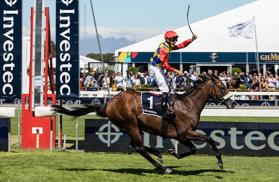 Richard Fourie and Eyes Wide Open win the 2018 Gr1 Cape Derby (photo: hamishNIVENPhotography)