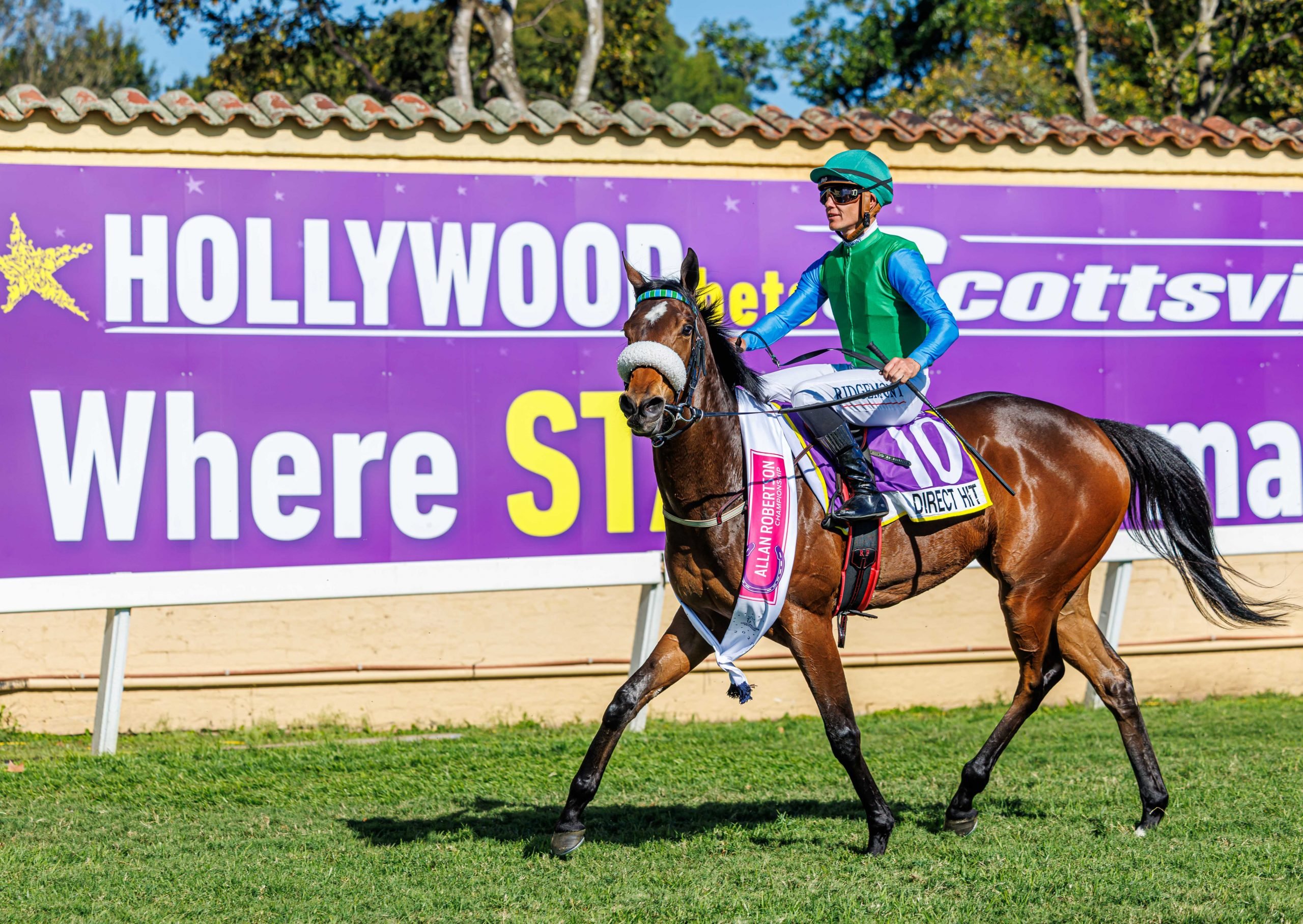 Direct Hit (Richard Fourie) maintains her impeccable four-from-four record (Pic - Candiese Lenferna)