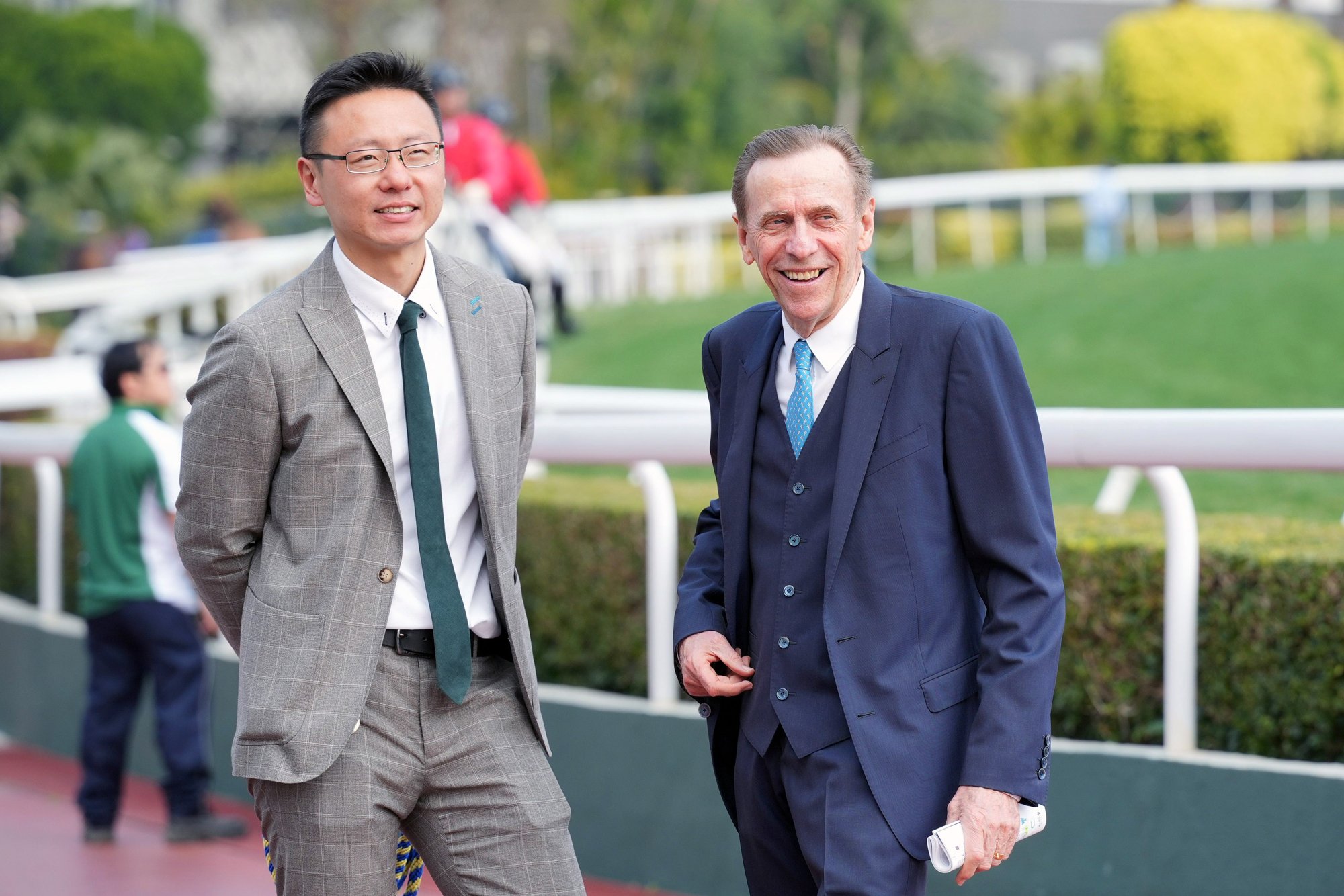 John Size (right) and his assistant trainer Adrian Chow (Pic - HKJC)