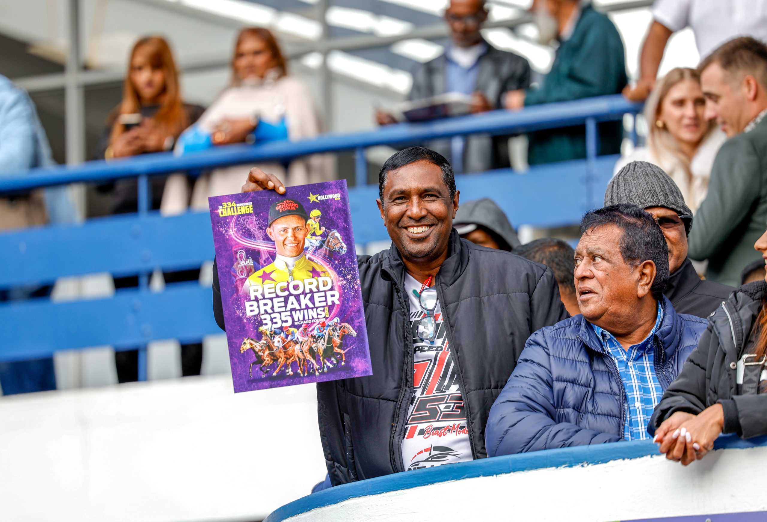 Flashback to 2024. Fans celebrate Richard Fourie’s amazing season (Pic - Candiese Lenferna)