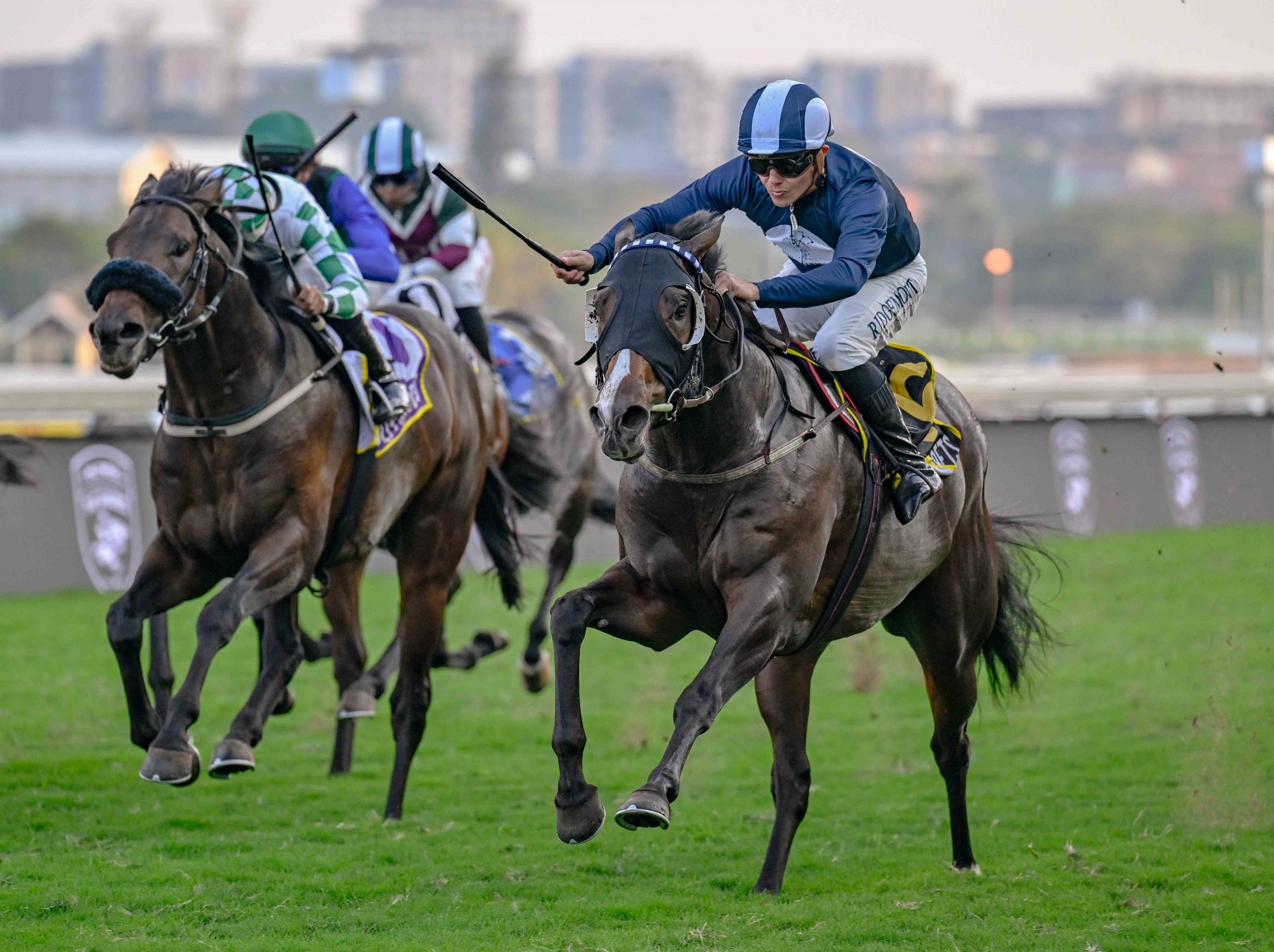 Malmesbury Missile (Richard Fourie) sweeps past the opponents to register his first stakes success (Pic - Chase Liebenberg)